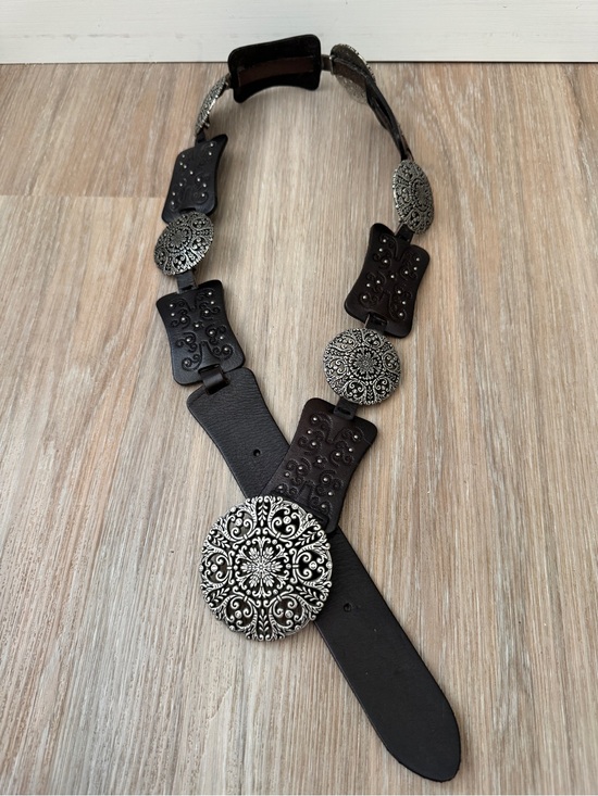 Fossil Accessories - Fossil Black Leather Concho Hip Belt Silver Filigree Medallion Boho Y2K 34-38